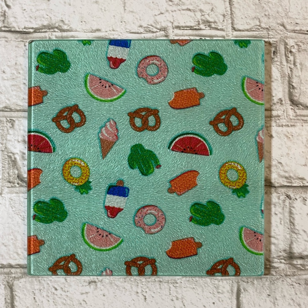 Glass cutting board